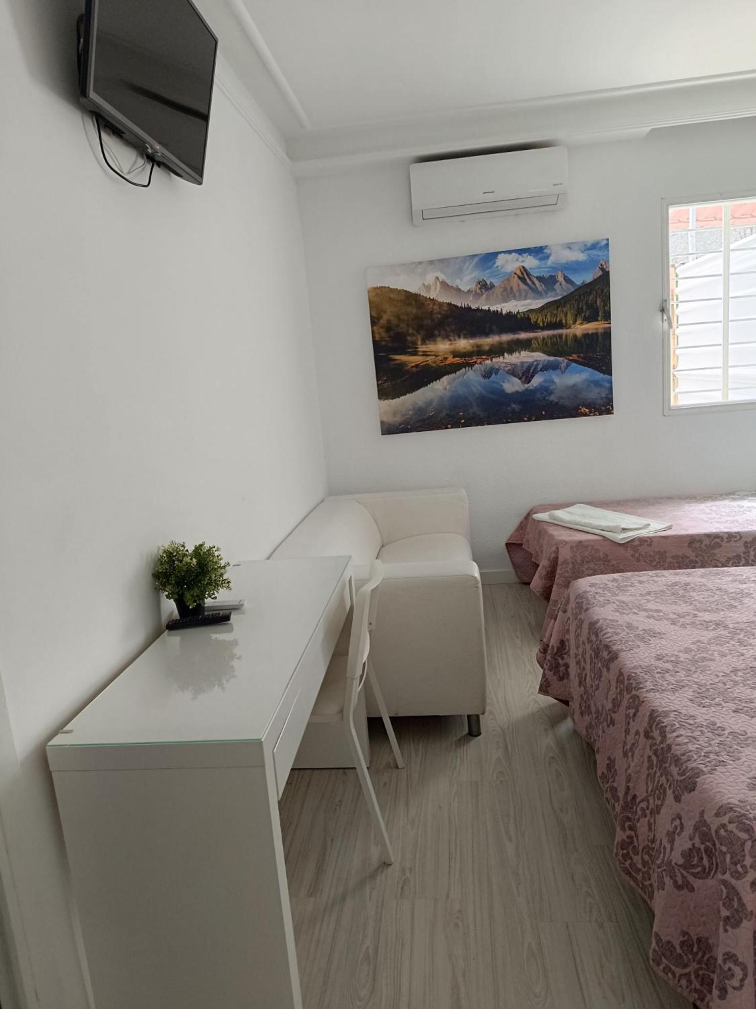 Hostal Fuente Del Pino Jumilla Exterior foto