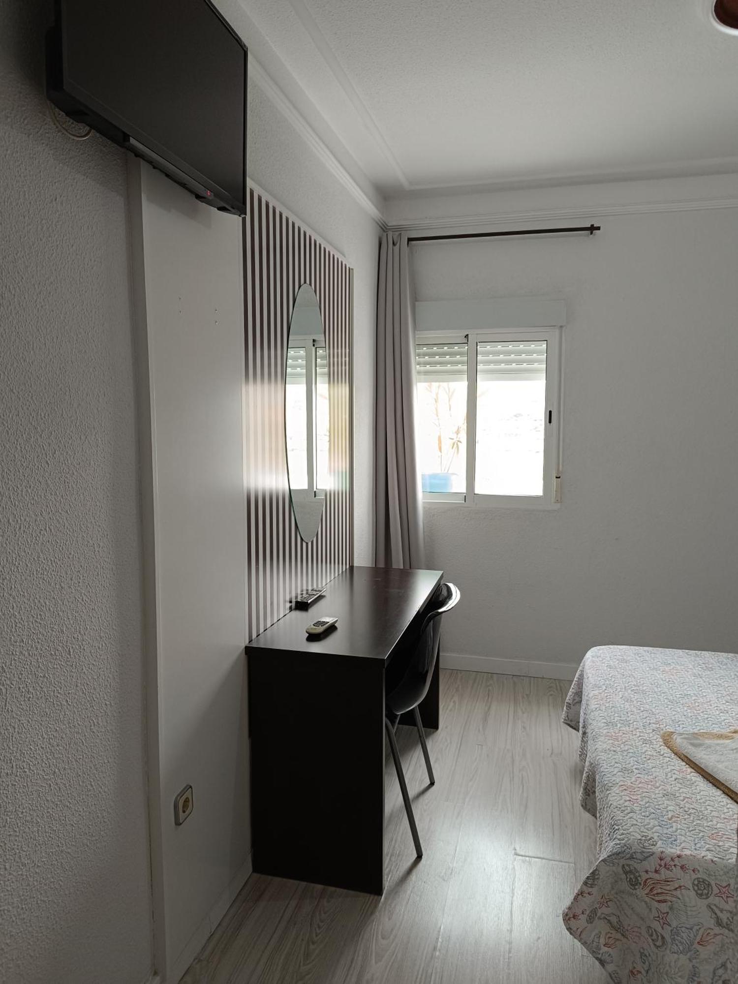 Hostal Fuente Del Pino Jumilla Exterior foto